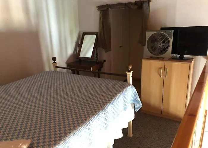 Апартаменты Lovely 2 Bedroom In Corfu Anemomilos