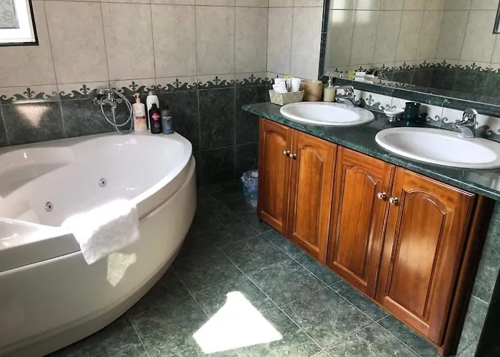 Lovely 2 Bedroom In Corfu Anemomilos Апартаменты