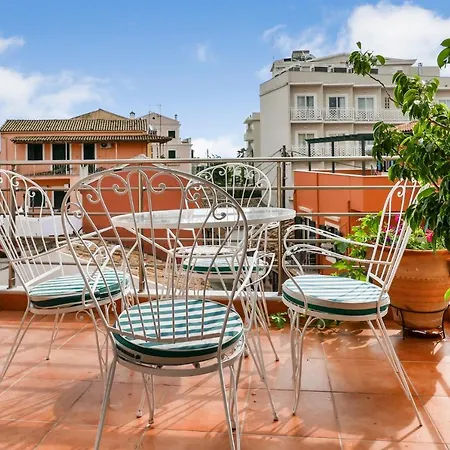 Lovely 2 Bedroom In Corfu Anemomilos Διαμέρισμα *