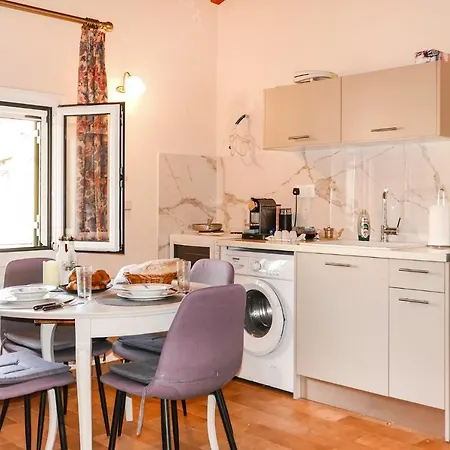 Lovely 2 Bedroom In Corfu Anemomilos Apartment